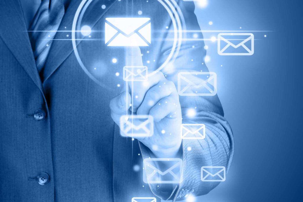 AI cybersecurity scanner tracing malicious email links in real time to block threats before the user clicks.